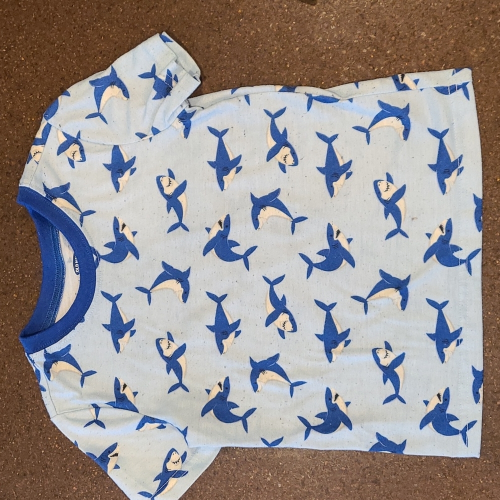 Old Navy 5T loose fit shark pj's - Picture 2 of 4